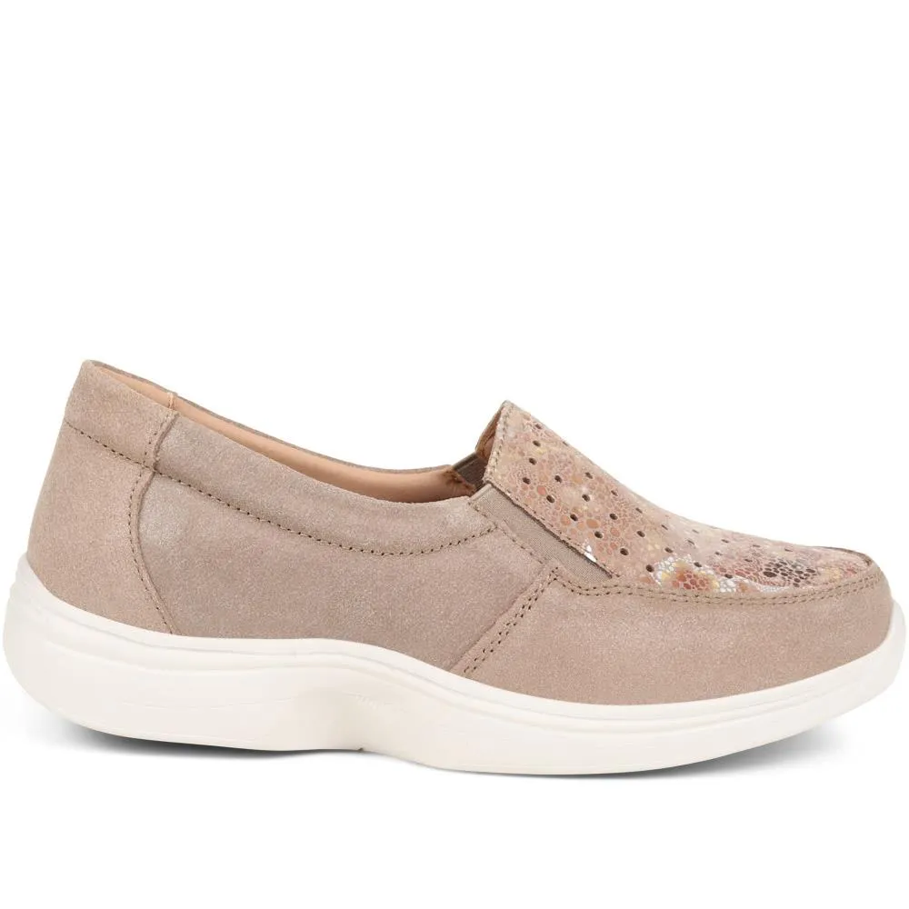 Corette Extra WIde Leather Slip-On Shoes - CORETTE / 324 048